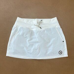 NWOT Vuori Tennis Skirt (Small)